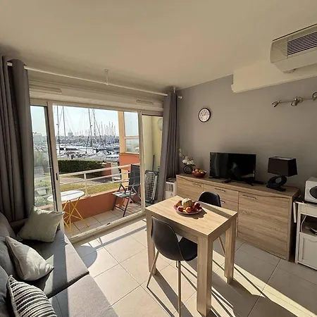 Apartmán Centre Cap D'agde Avec Parking Prive - Fr-1-723-25 *
